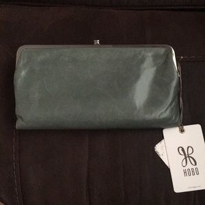 Hobo Lauren Wallet. Bottle Green. NWT.